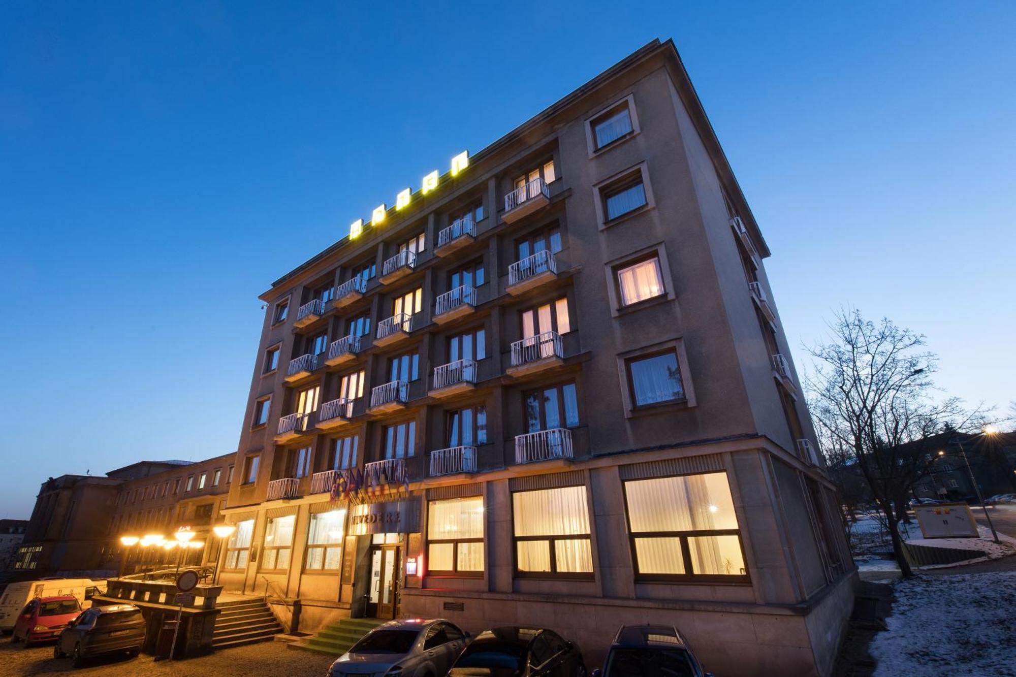 Hotel Belvedere Příbram Exteriör bild